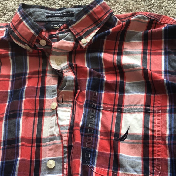 *SOLD* Men’s Nautica Plaid Shirt - Picture 2 of 4